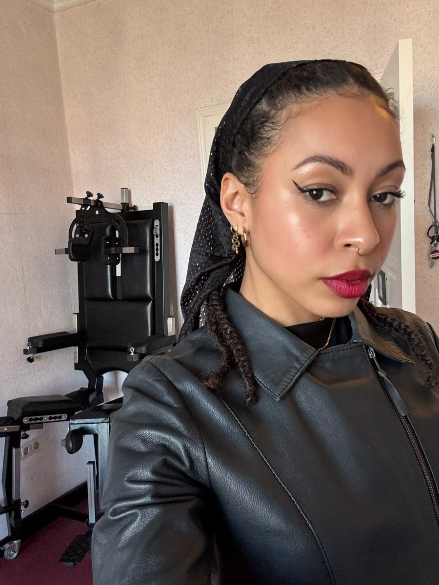 Goddess Nadirah Khalisa tweet media