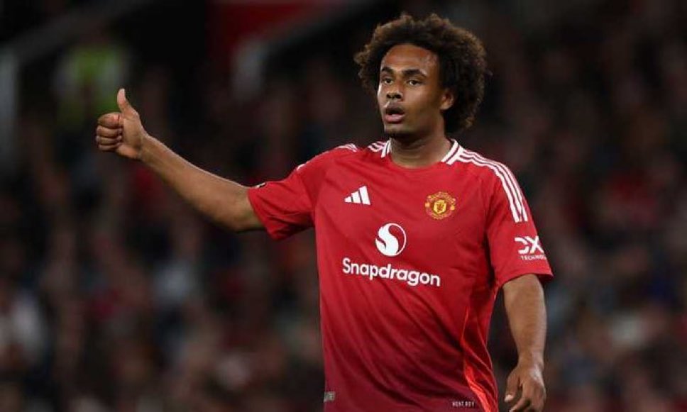 mvcalcio's tweet image. 🚨 Un giocatore in rotta col club, la cui uscita nel corso della prossima estate pare ormai scontata. Attenzione dunque a nuovi (vecchi) scenari. Il #Milan segue con attenzione l’evolversi della situazione riguardante Joshua #Zirkzee, la cui valutazione (35M) è però ritenuta