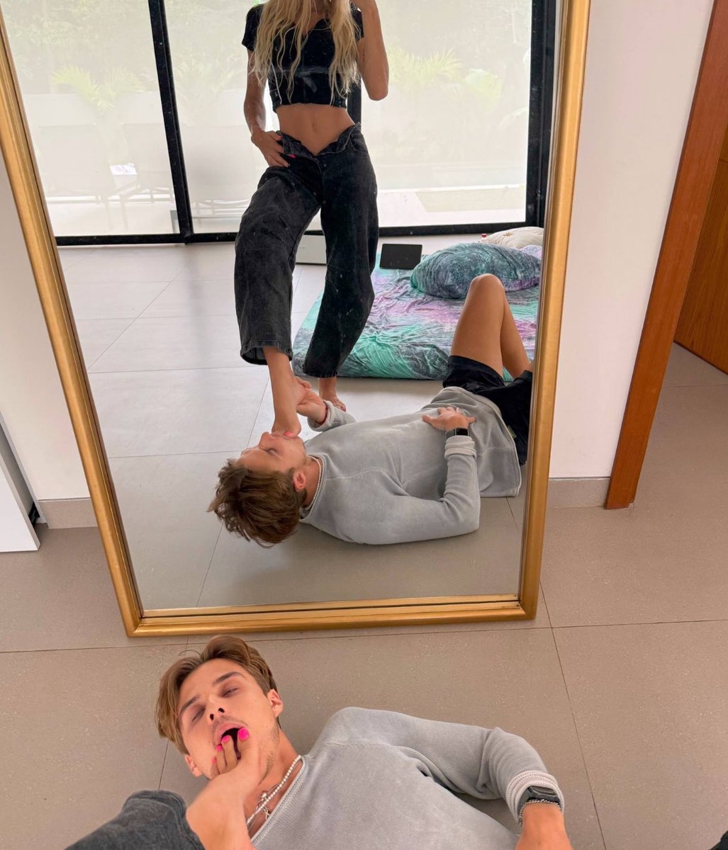 Polina Tu Ama tweet media