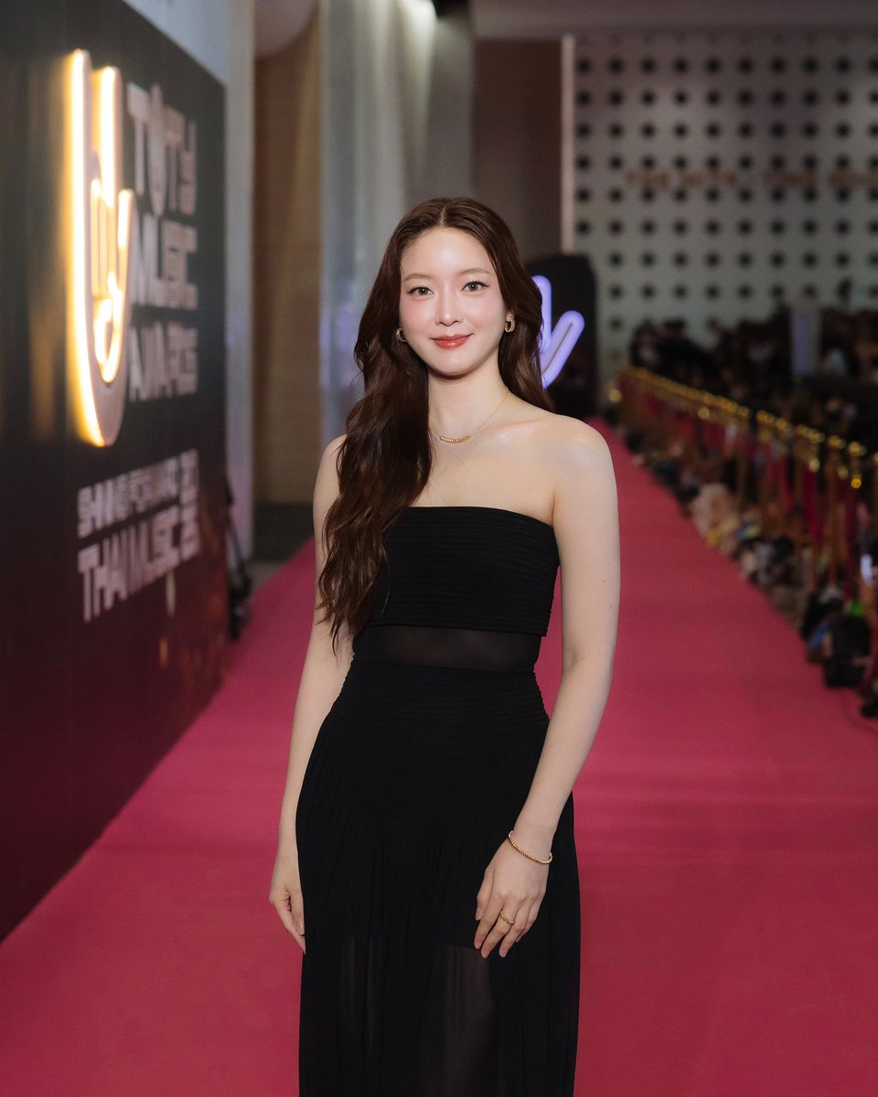 inkwaruntornp's tweet photo. ขอบคุณ 𝐓𝐎𝐓𝐘 𝐌𝐔𝐒𝐈𝐂 𝐀𝐖𝐀𝐑𝐃𝐒 สำหรับรางวัล 🏆POPULAR FEMALE of the year และ🏆SOLO ARTIST of the year ที่มอบให้อิ้งค์นะคะ ดีใจมากๆ ค่ะ และขอบคุณเพื่อนหมูแดงที่คอยซัพพอร์ตทุกผลงานและฟังเพลงของอิ้งค์เสมอมานะคะ 🩷🩷

#INKWARUNTORN
#TOTY2025
#TotyMusicAwards https://t.co/g4DLpuugJW