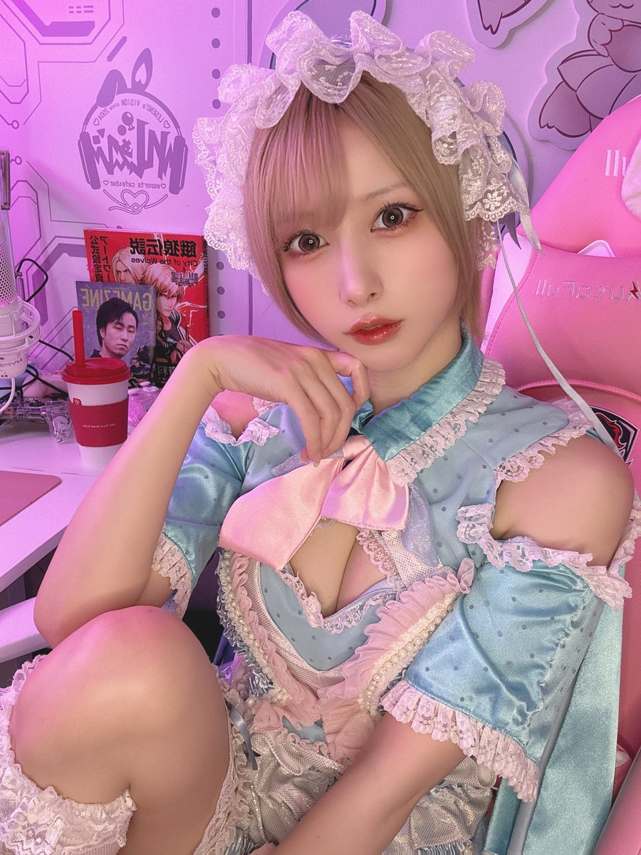 堕天ろあ パルフェットショーケースE8 tweet media