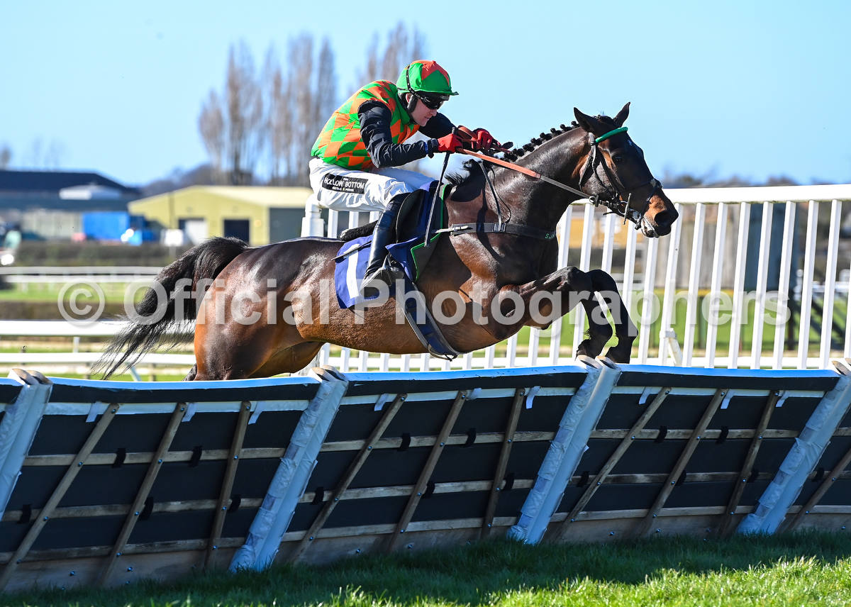 OfficialPhotographers tweet media