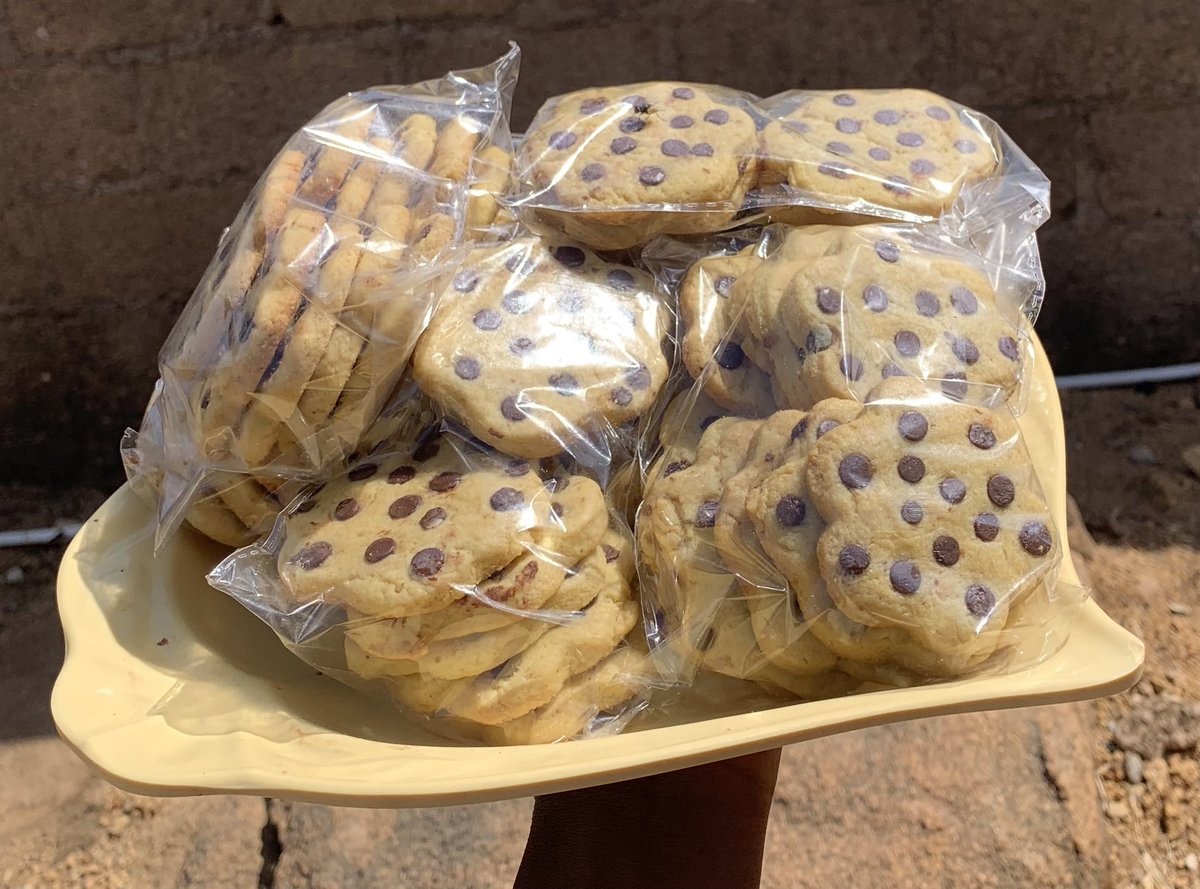 She_Is_Khosi's tweet image. CHOCOLATE CHIPS COOKIES😩💙

My best seller🥹💙

Price~2,000
Quantity~10 pieces
Contact~07015193350
Location~Jos,State low_cost

#Sweet_escape_with_khosi #josbaker #cookies