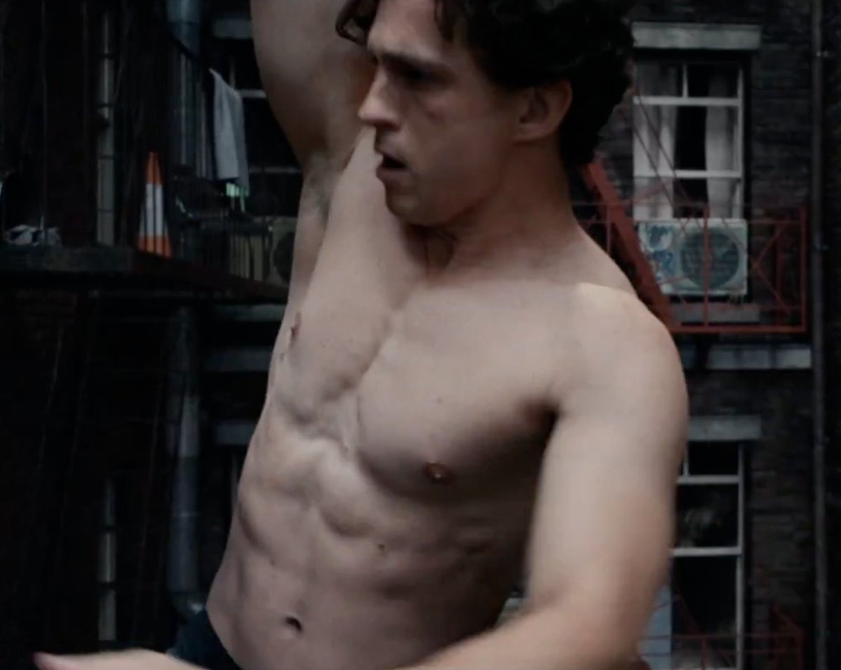 a quien sea que haya que agradecer nuevamente MUCHAS GRACIAS POR DARNOS A PETER PARKER DE ESTA MANERA!!