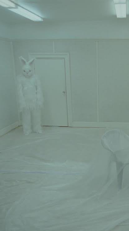 taylorjay_z's tweet photo. @slayyyter petition for the rabbit to come too👉🏻👈🏻 https://t.co/WHKLG3SU0i