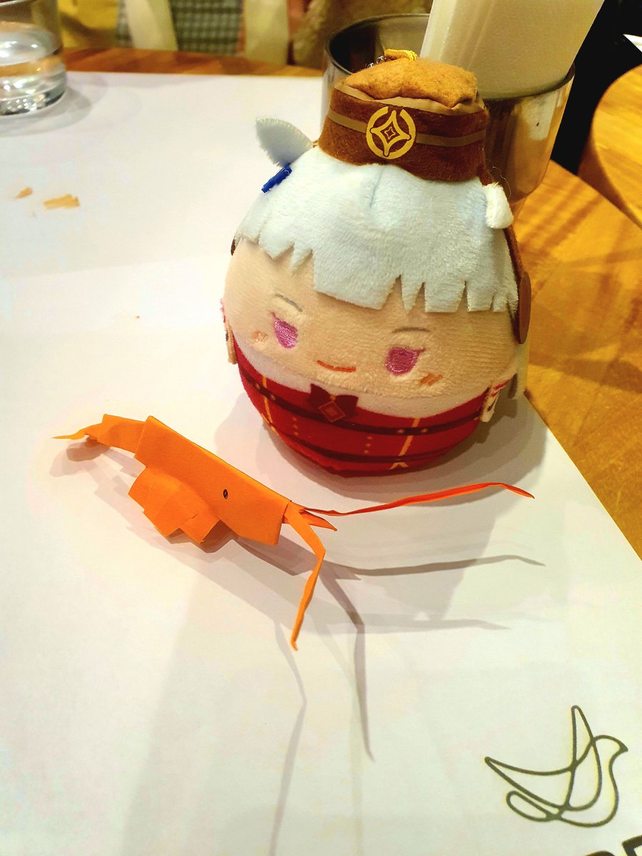 snack 🍔👾🦇 ➡️ making uma mugs! tweet media