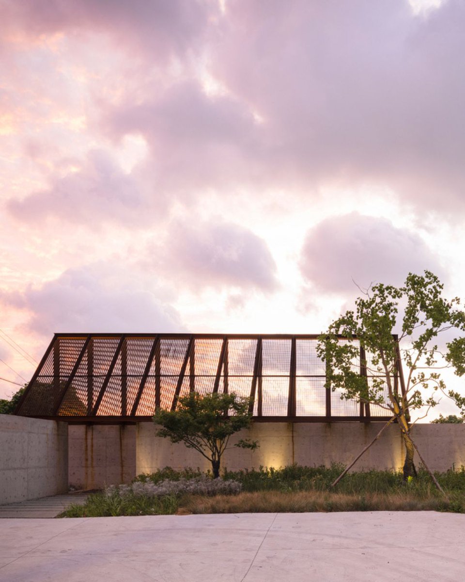 illustrarch's tweet image. Twin Pavilions by Atelier LuxNox and Found Projects 

#landscapearchitecture #steelstructure #chinesearchitecture
