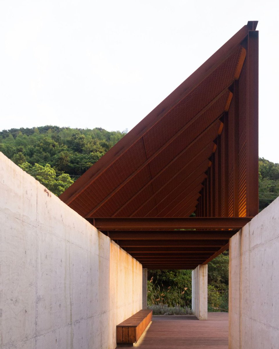 illustrarch's tweet image. Twin Pavilions by Atelier LuxNox and Found Projects 

#landscapearchitecture #steelstructure #chinesearchitecture