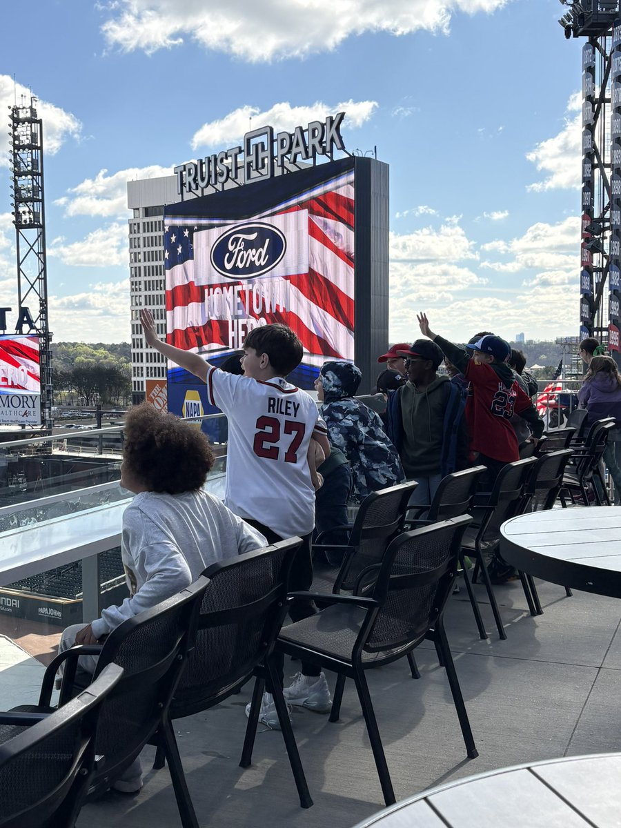 Caroline Pierce tweet media