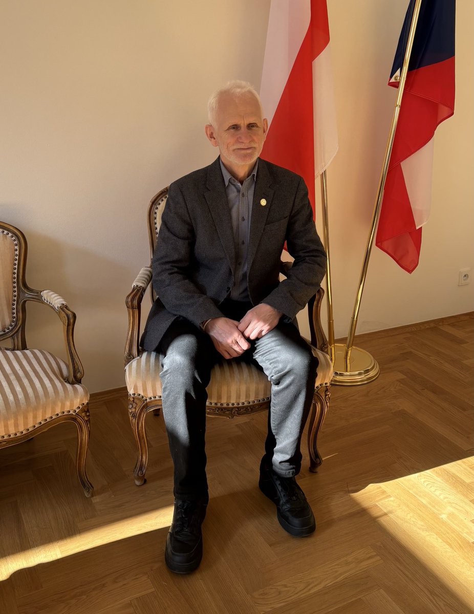 Filip Harzer tweet media