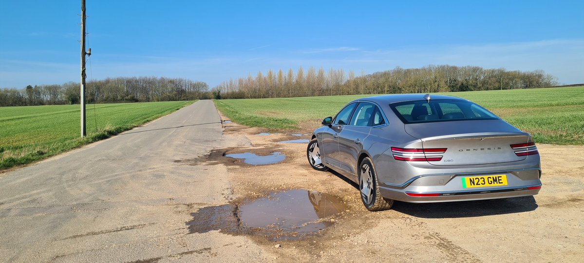 Matt Robinson tweet media