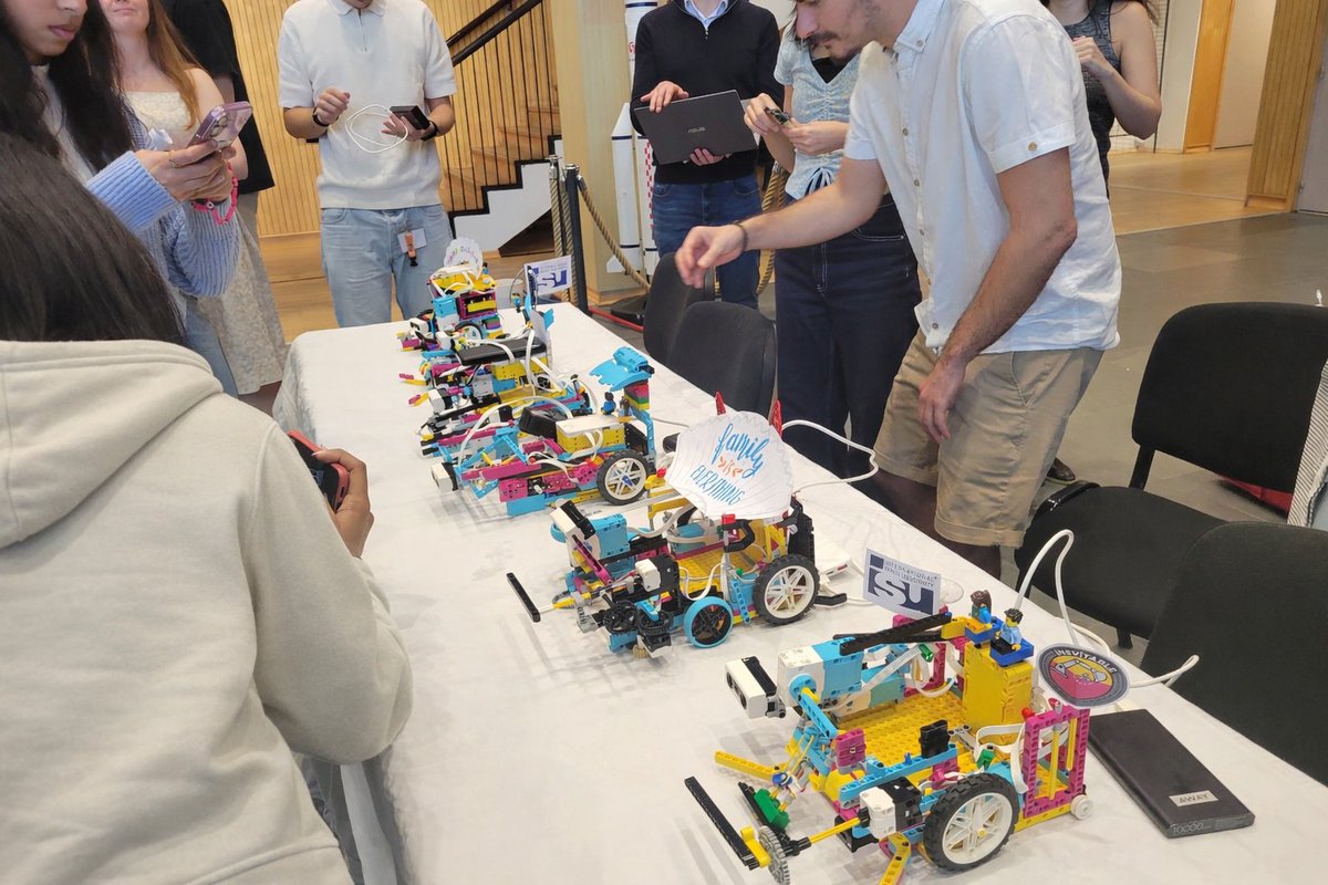 Space University tweet media