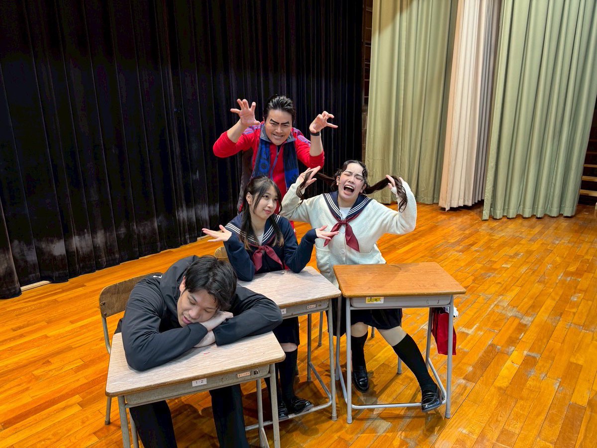 satellite_osaka's tweet photo. ツアー3日目; ;
山口県立防府商工高等学校にお邪魔しました🌸
初めてお邪魔する学校はやはりワクワク🌱

最終日なので、皆で
【瓦そば】を食べてパワーチャージしました🪄🍵
役者や裏方のお仕事に興味のある生徒さんが多く💫
たくさん夢のお話をしてくださり、こちらも大変達成感に溢れております💫 https://t.co/0czWKEZ15b