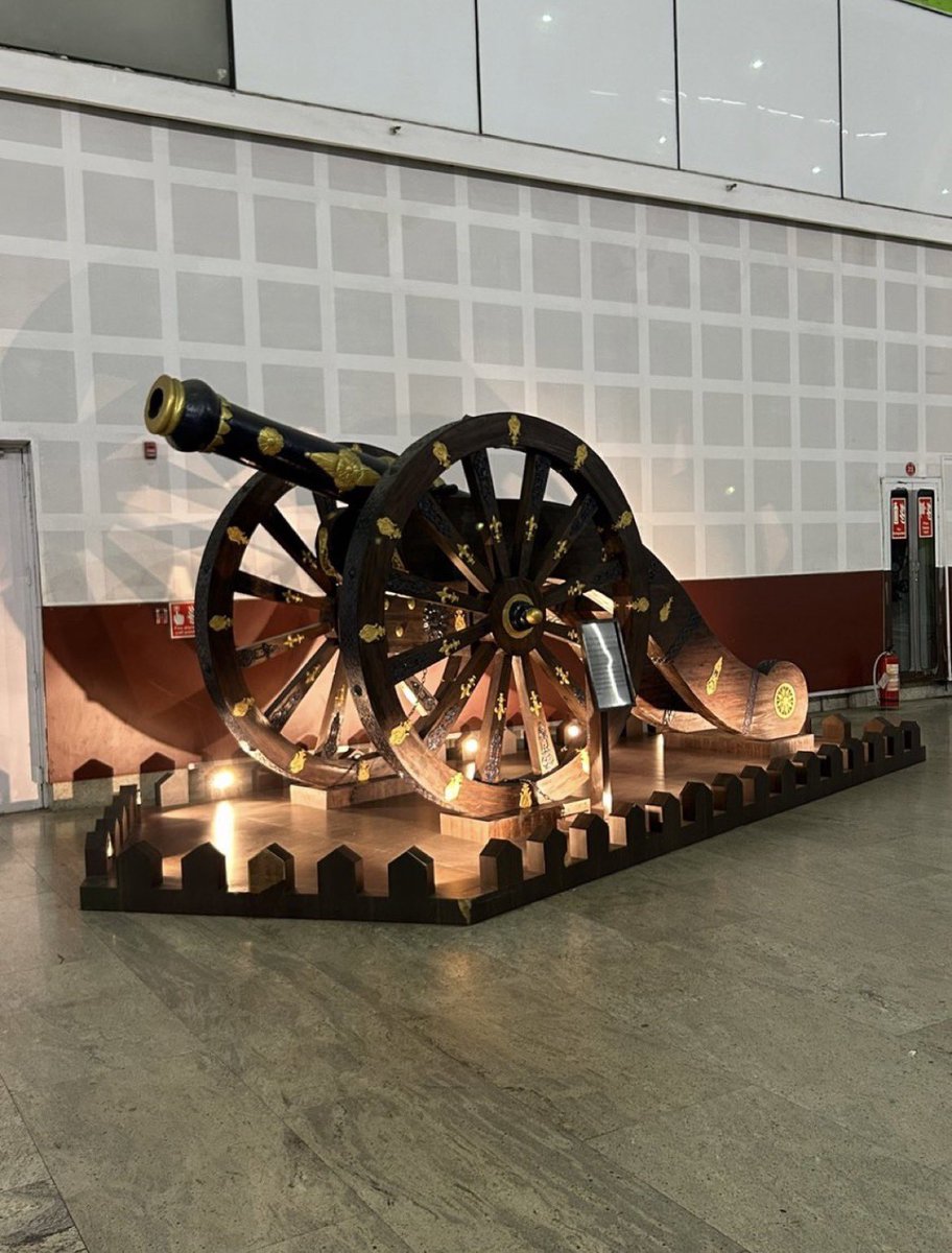 Arsenal Cannon Pics tweet media