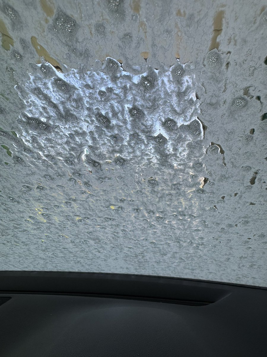 TheMoustacheCop tweet media