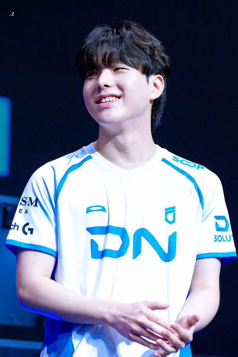 hvxarc's tweet photo. ๋๊ธฐํ๋ ๋์ ๋๋ฌด ํ ๊ฒ ์์ด์ ๋ณด์ ,,2
250906 #DIEL #DNFPUBG https://t.co/RUCOyzHvP3