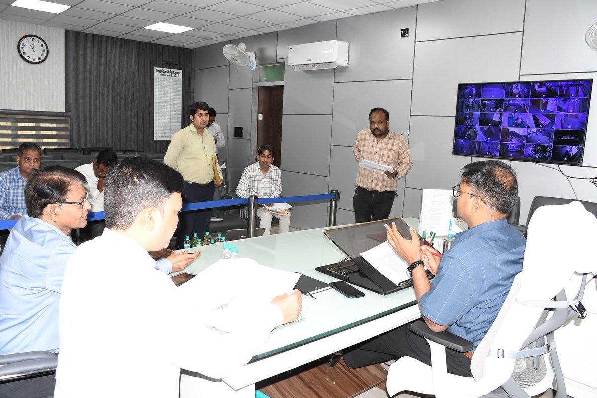 DM Firozabad tweet media