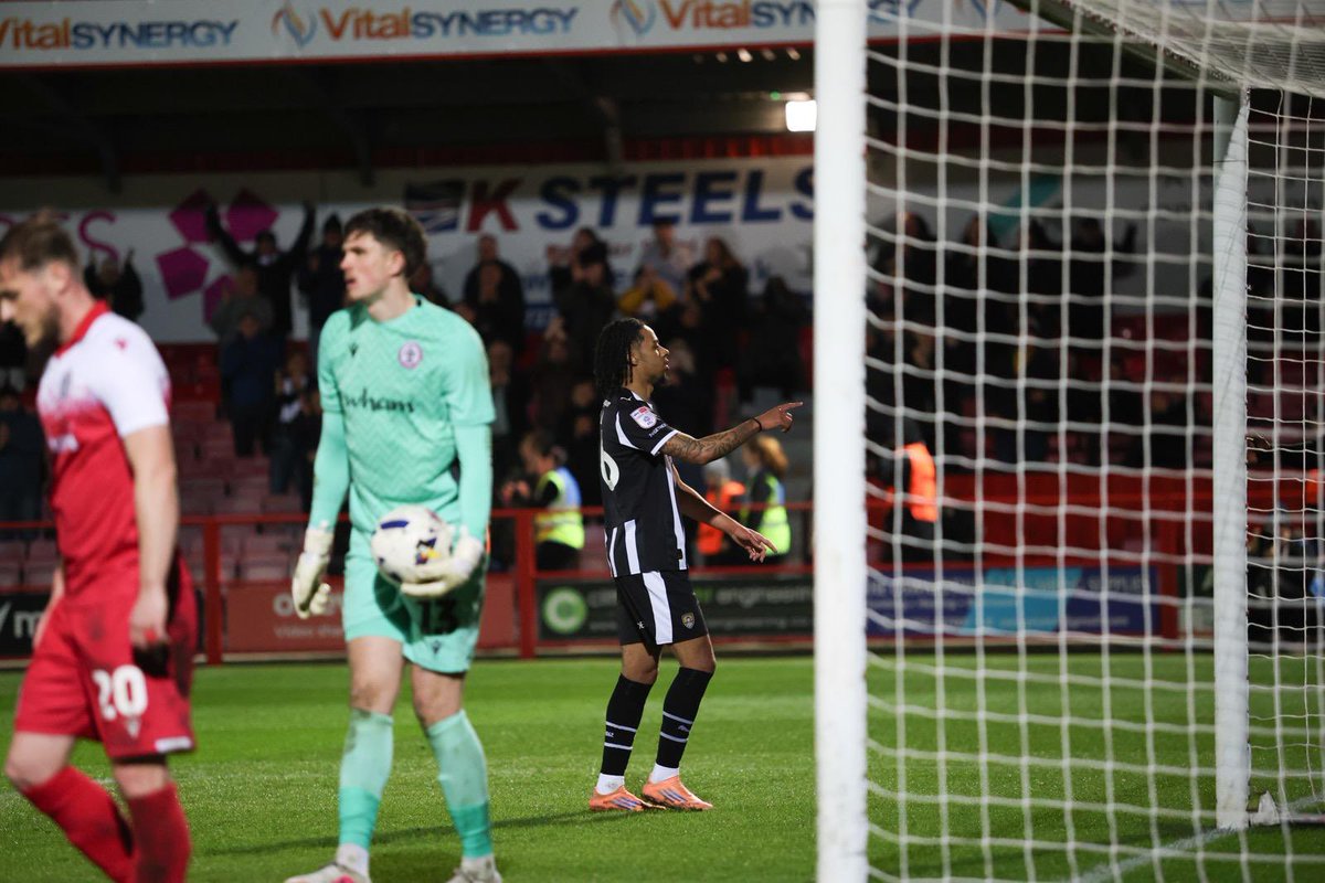 Tyresehall tweet media