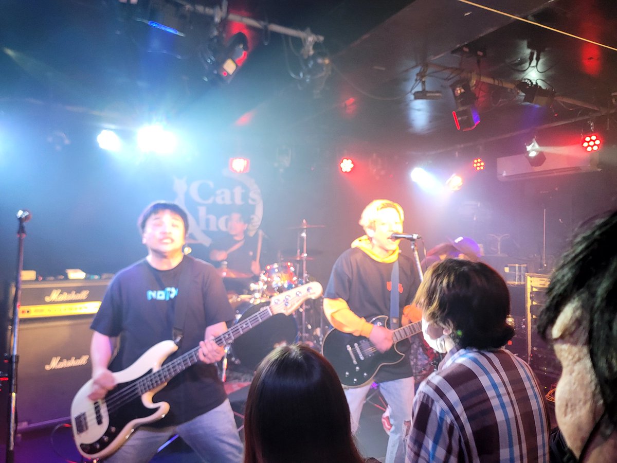 304 Records tweet media