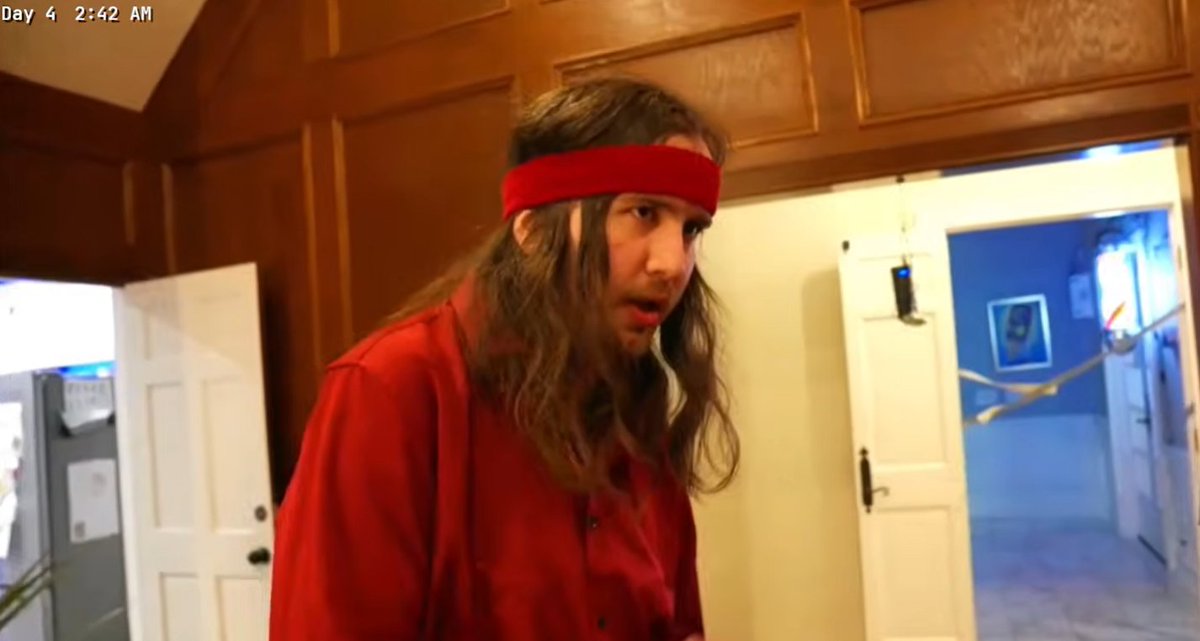 HowlingSpike tweet media