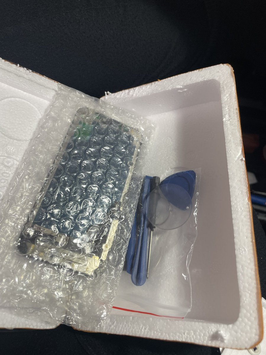 モティモ tweet media