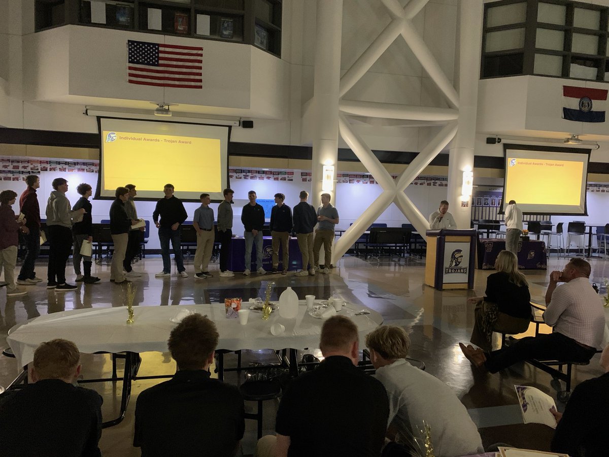 Coach Gilmore tweet media