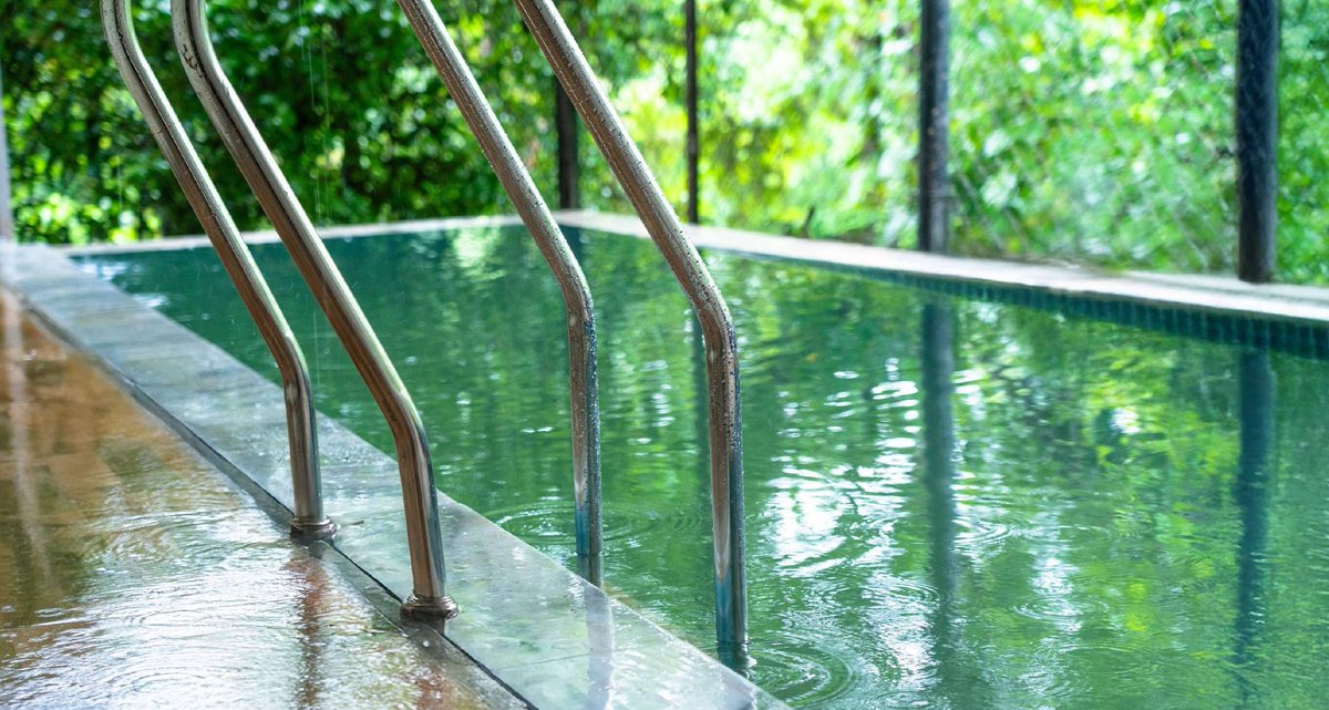breakationtrips's tweet photo. Escape to rustic charm &amp; nature 🌿✨

📍 Karjat
₹12,000 | Up to 8 guests

3BHK villa with private pool 🏊‍♂️
Sahyadri views &amp; peaceful vibes ⛰️
Perfect for a relaxing summer escape ☀️

📞 085912 97379 https://t.co/3KWlmWjQKS