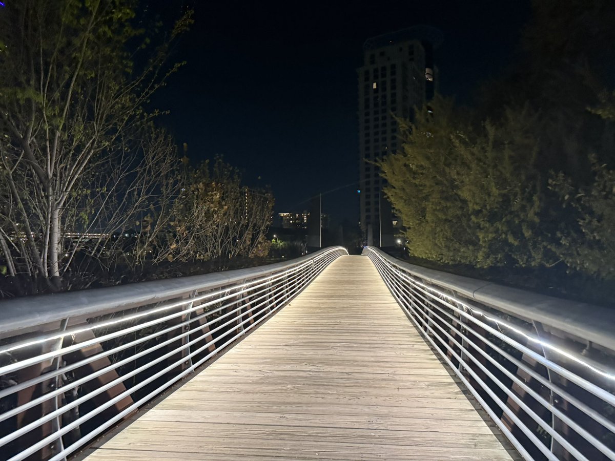 Ann Bixby tweet media