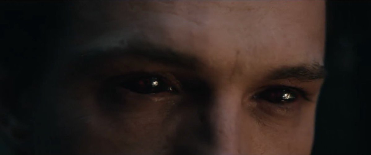 glindaupland's tweet image. PETER’S EYES TURNING BLACK?! WHY IS NOBODY TALKING ABOUT THIS?!