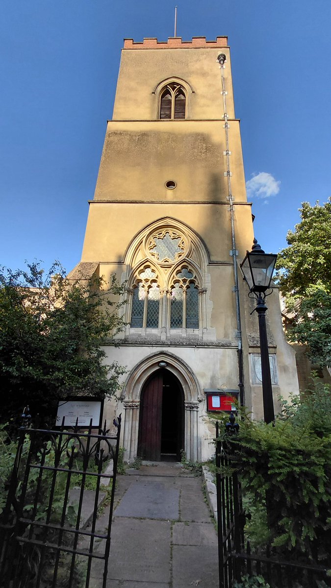 StPythag's tweet photo. #OTD AD978 teenage King Edward died.
Church of St Edward, King &amp; Martyr, #Cambridge.
Married there April 1993, visiting last June.
By coincidence I grew up near Shaftesbbury #Dorset where Edward is thought to have been buried. https://t.co/WbFC6ptxJP