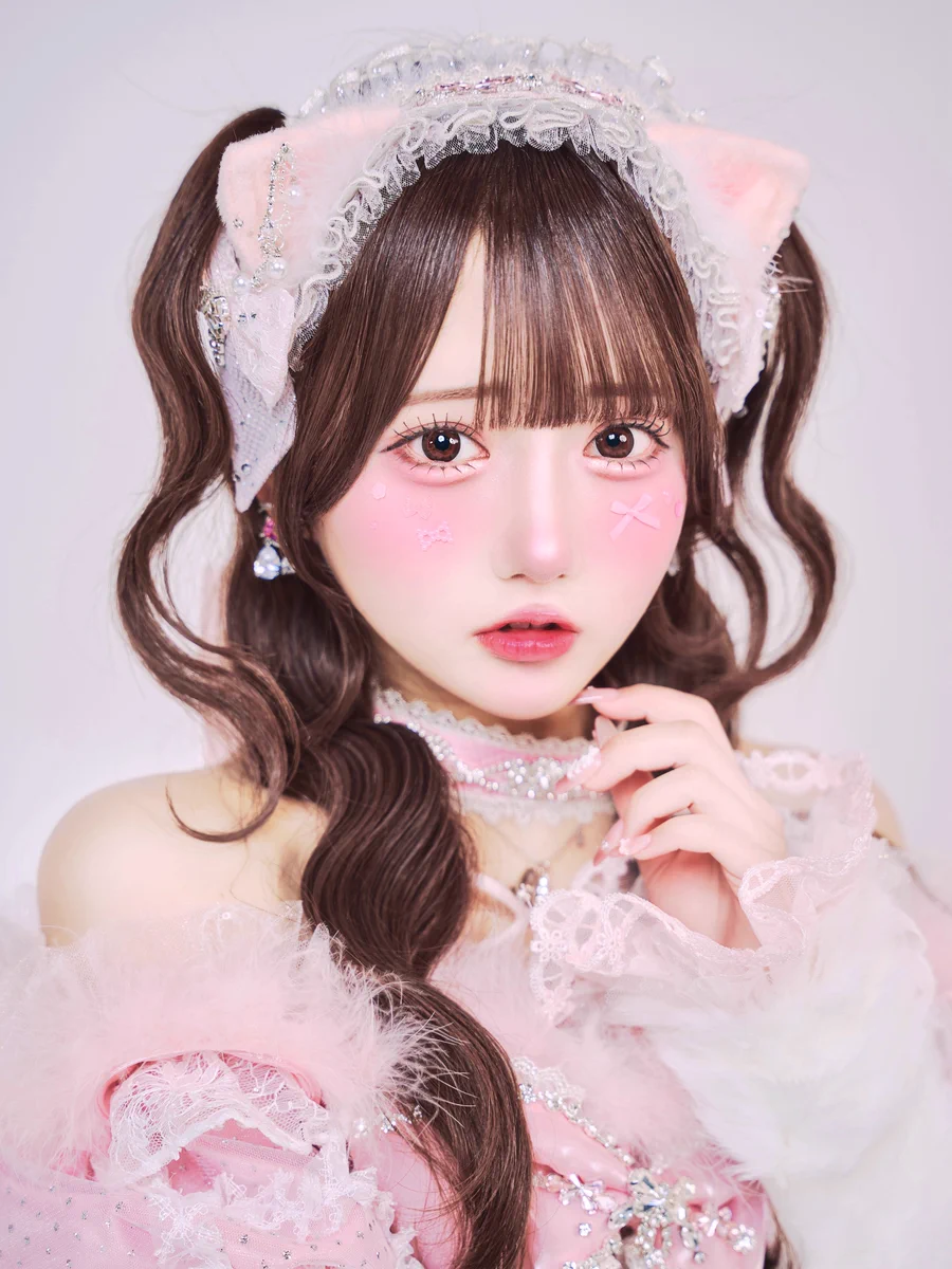 匿名配送★全て新品未開封品！アイメイクまとめ売り♡ HDsMal4bYAAdeIO?format=webp&