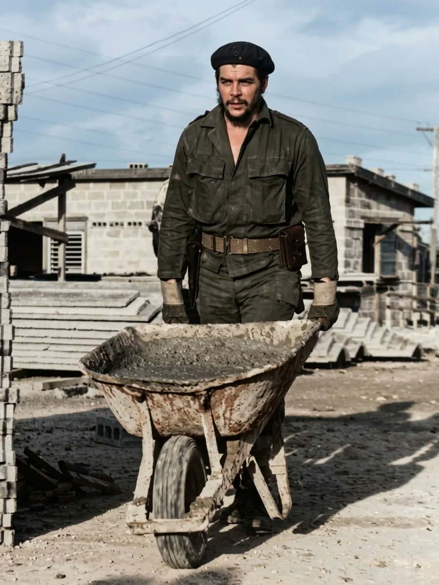 Antifa_Ultras tweet media