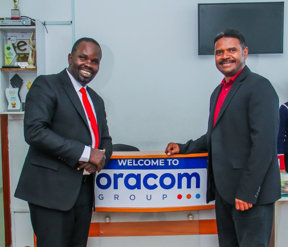 ClintonLion100's tweet photo. Hussein Khalid (Vocal Africa) at Oracom Group with CEO Alphonce Juma—driving conversations on digital transformation in Africa.

#OracomGroup #DigitalTransformation #TechInAfrica #AfricaRising https://t.co/YpryCBRSyI