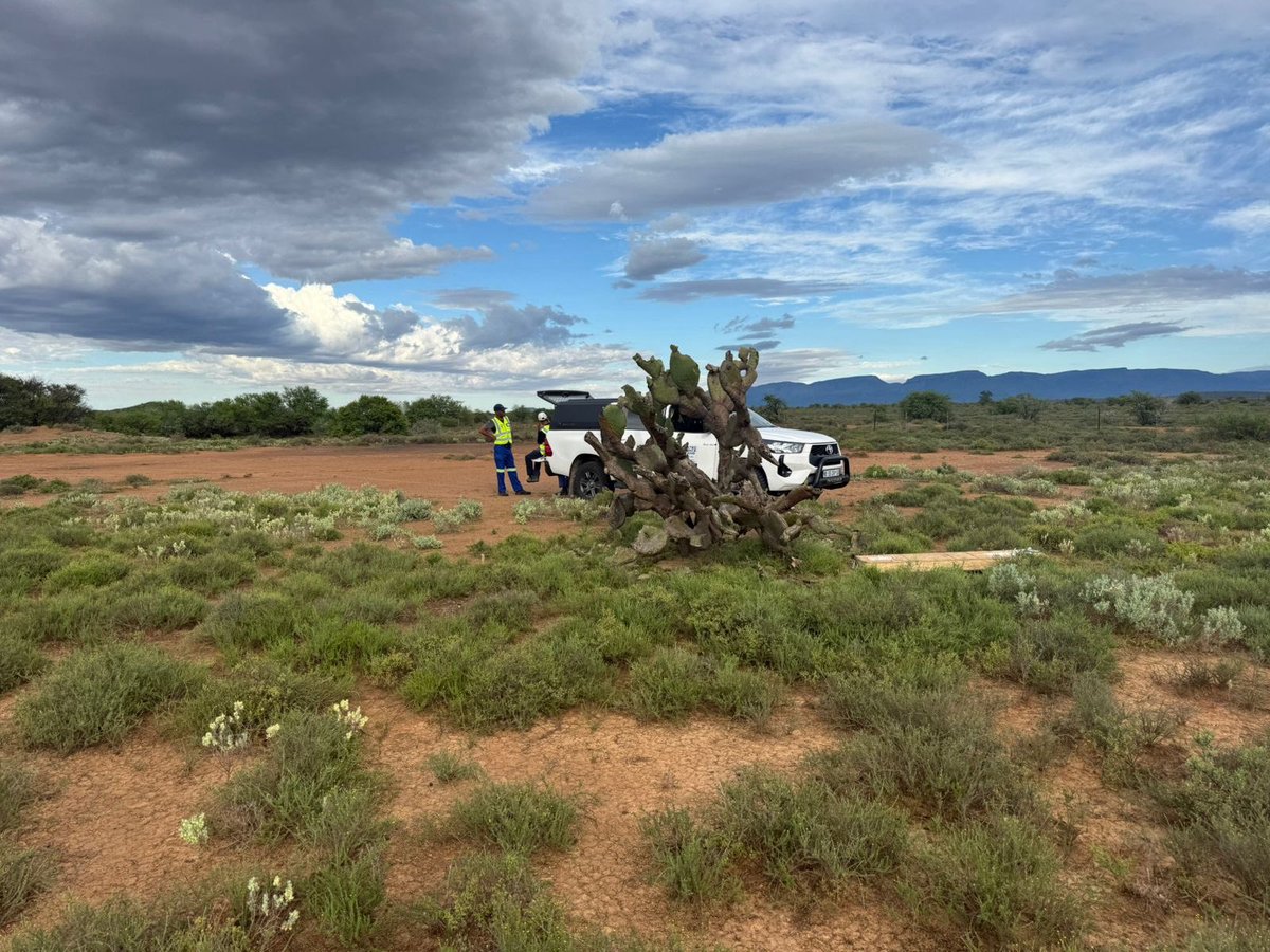 IntGeoScieSol's tweet photo. We are in the field collecting magnetotelluric data for mapping deep geology in Africa.
#IntegratedGeoscienceSolutions #AfricanMinerals #Geoscience https://t.co/Sqix0F2eZI