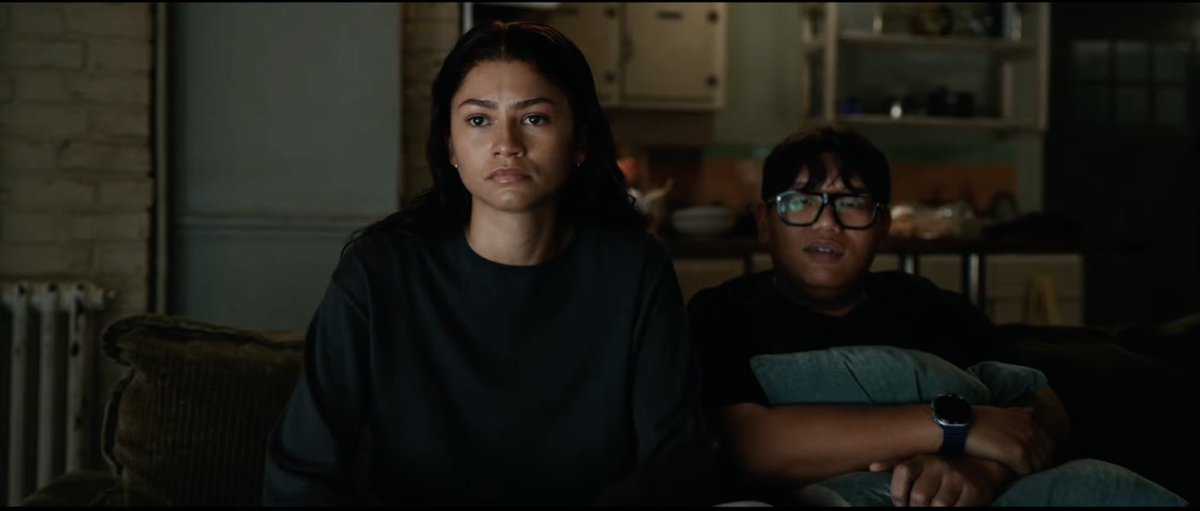 Deadline tweet media