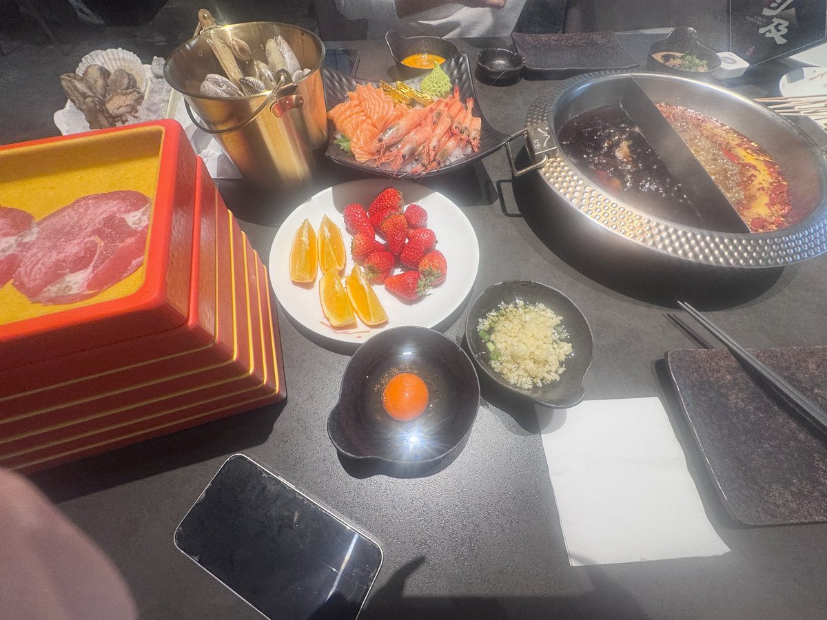 Ohmann张奥曼 tweet media