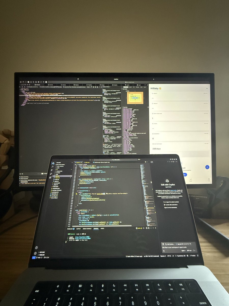 Your Designer tweet media
