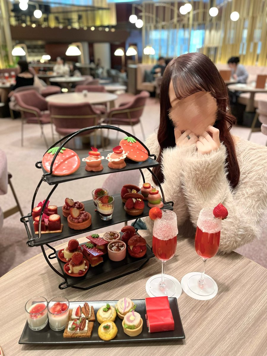 ヴォイ tweet media