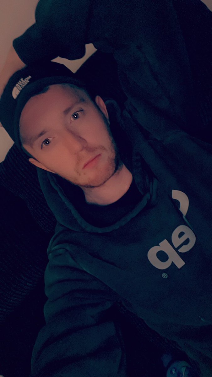 barbender29's tweet photo. @Truncated12 🥵 how to I sign up to be him? 🥵 https://t.co/0CLQhjhVrd