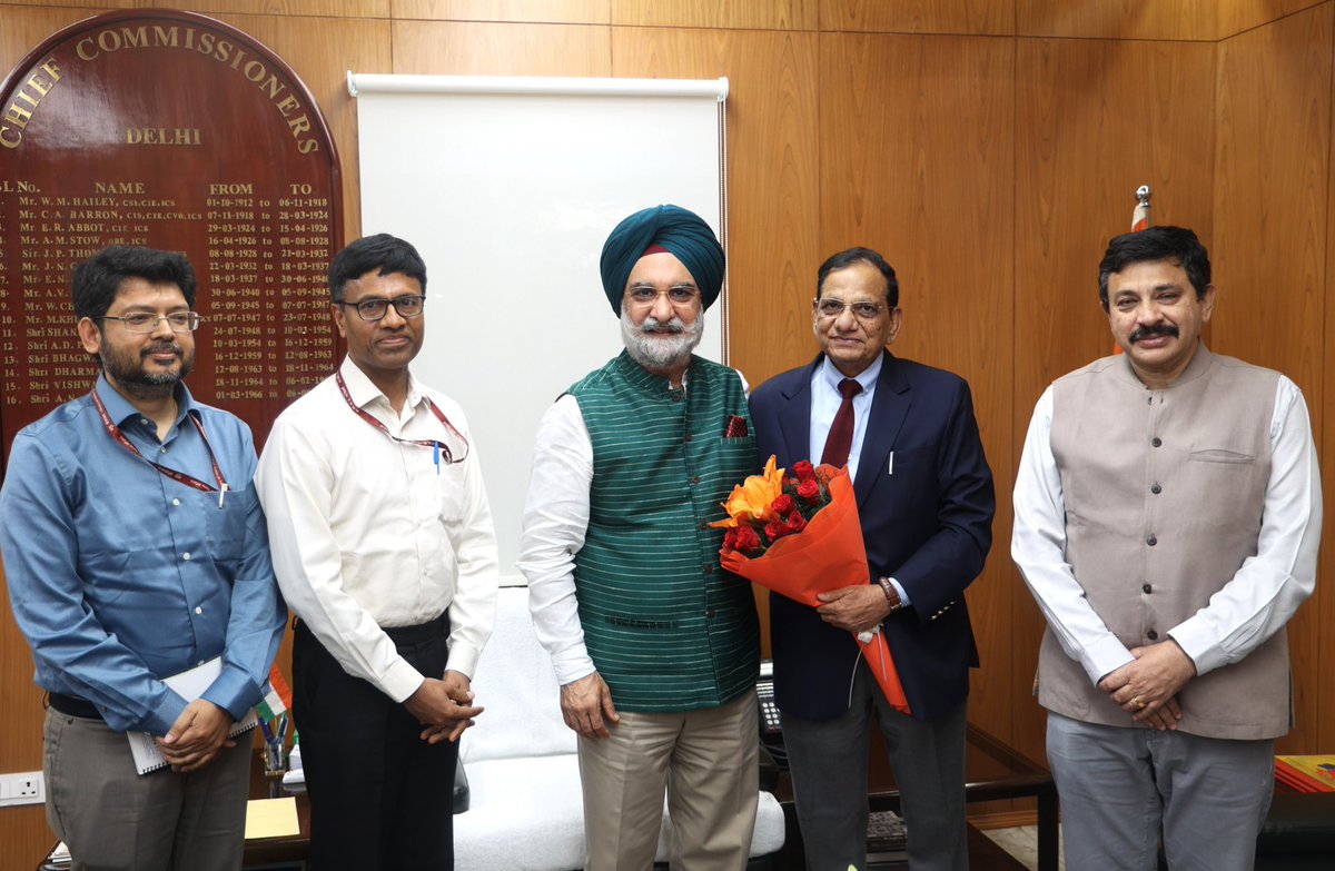 LG Delhi tweet media