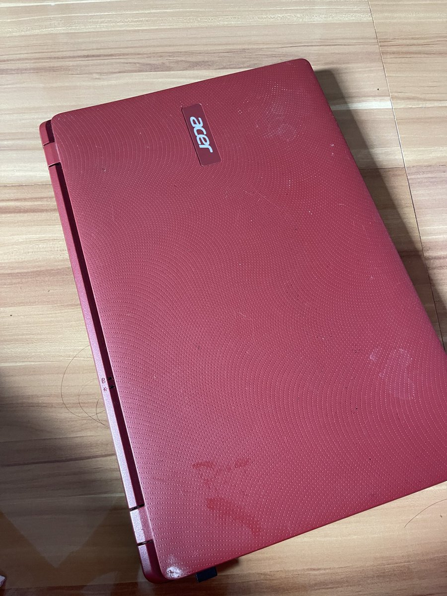 wonuniquee's tweet photo. FS LFB : 5.5k

ACER ASPIRE LAPTOP 

rfs: hindi na ginagamit, bumili na ng bago

inclusions: laptop charger, bag

- bought in Qatar for 1,884 riyals (30k pesos)

- condition 7/10

- used for research purposes

- working po lahat, no issues encountered 

📍Can meet at PAMPANGA https://t.co/4F7sJTEoOz