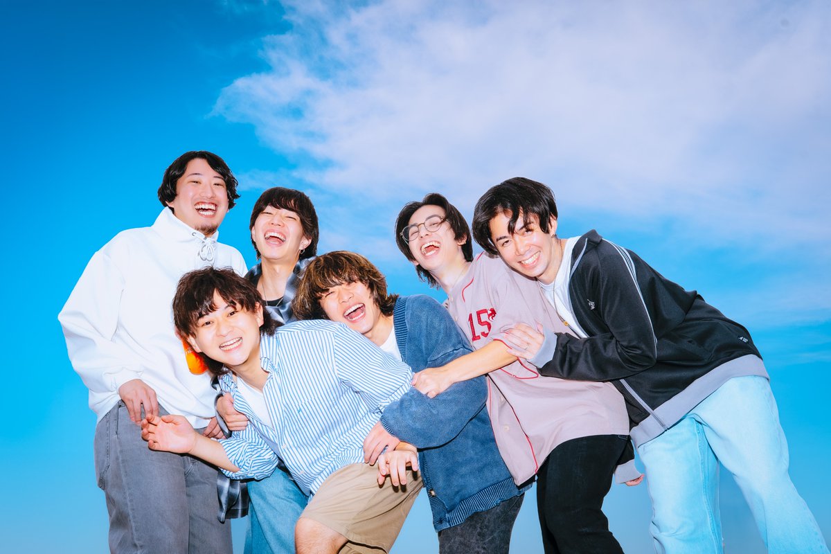 RLight_band's tweet photo. 🎊解禁その①🎊
このたび、アルライトは
ハイスピードボーイ (@H_S_B_inc )に
所属する運びとなりました🍻🍻

未来へと更に突き進むアルライトを
これからもよろしくお願いします！！

アーティスト写真も新調しました🙌
Photo by @_a_k_i_000 https://t.co/o5Z2TVwzot