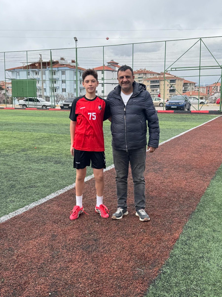 serhat_pekmezci's tweet photo. Not etmekte fayda var, yakında tüm ülke bu yeteneği konuşacak 😊🧿💎@umutyvzsy9 https://t.co/X1CtohGSuV