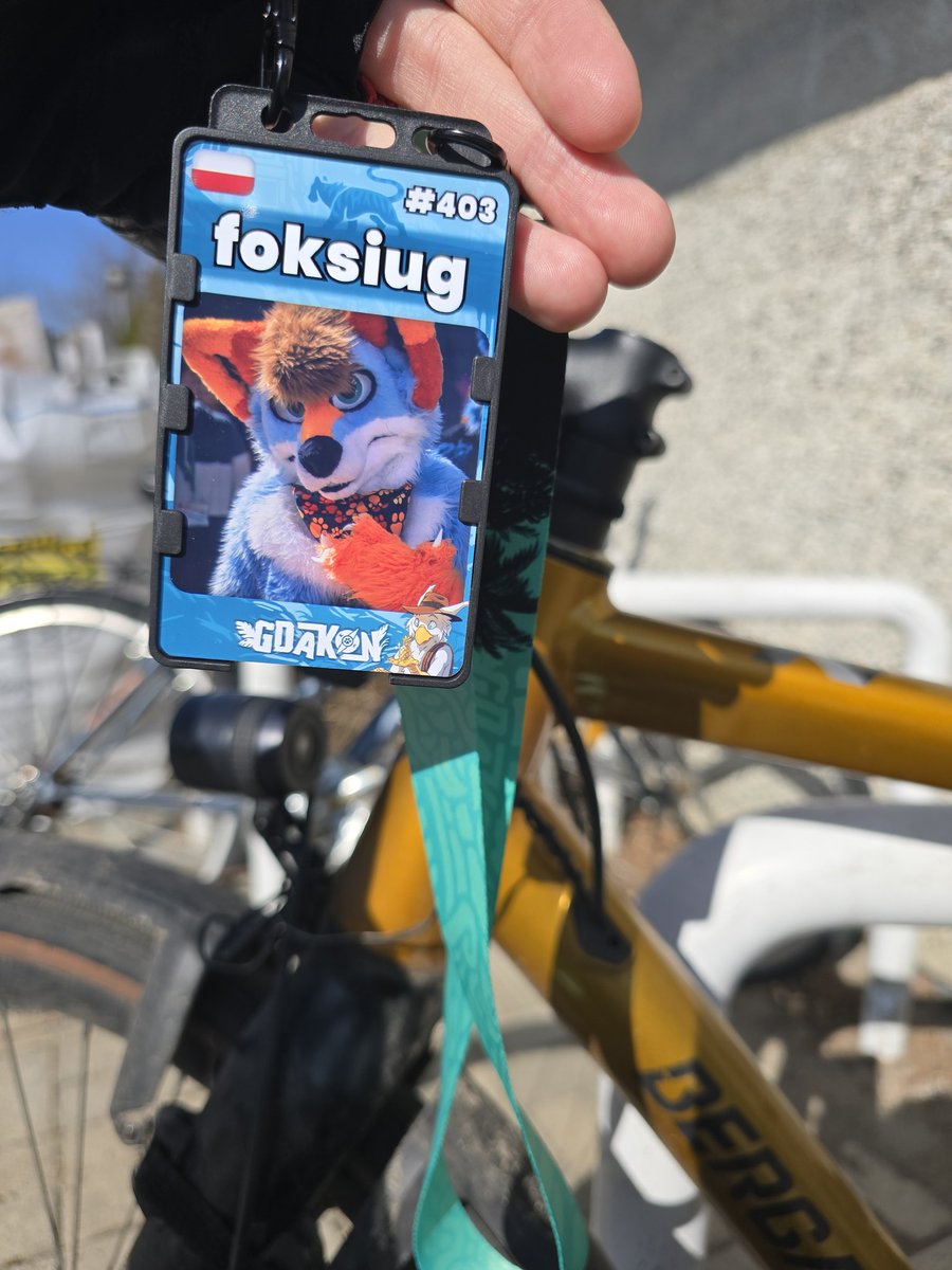 foksiug ੭🔜 Gdakon tweet media