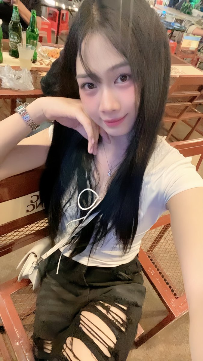 thanidaaaaaa's tweet photo. จีบได้ ไม่ดื้อ 😂 https://t.co/ZJ6FJq7HNy