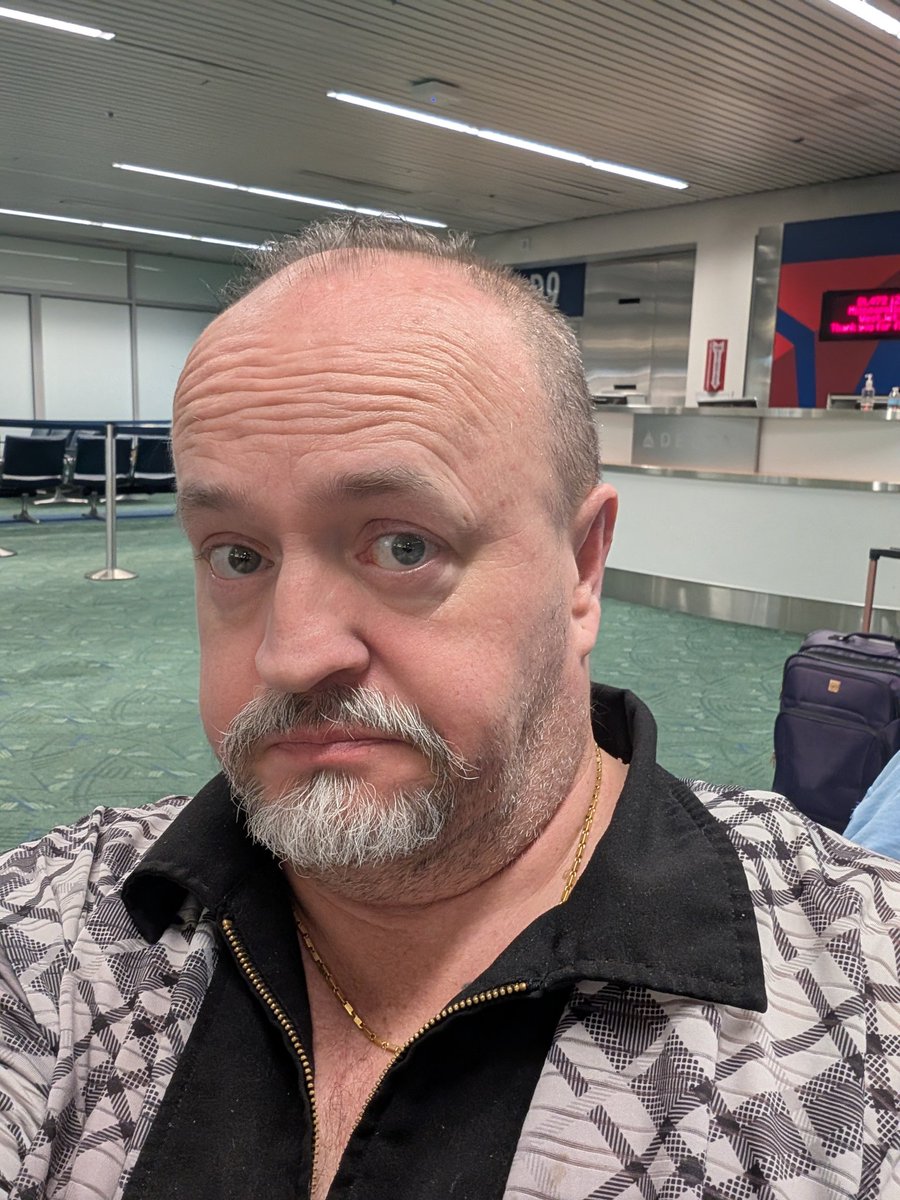 FutureAzA tweet media