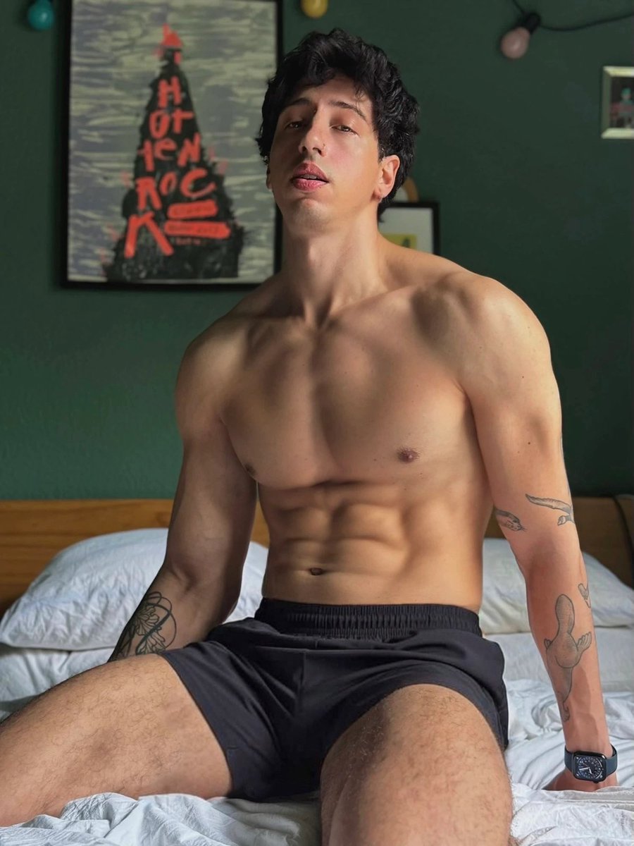 Pllazer ⋆ tweet media