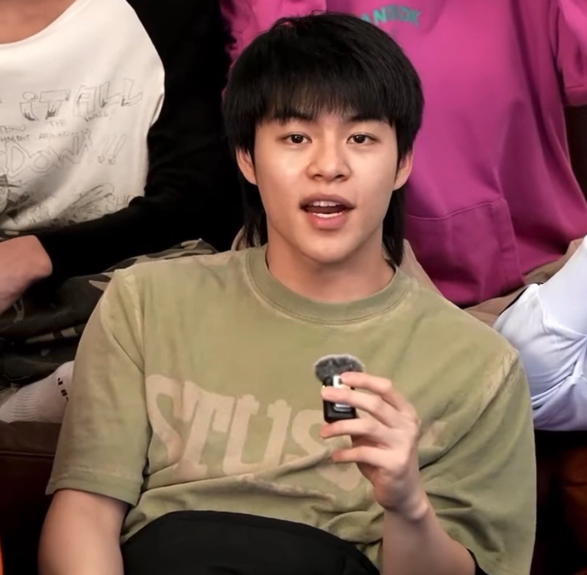 เน้ย tweet media