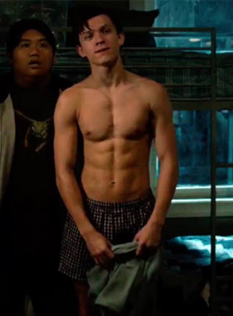 톰홀랜드자료업로드 tweet media