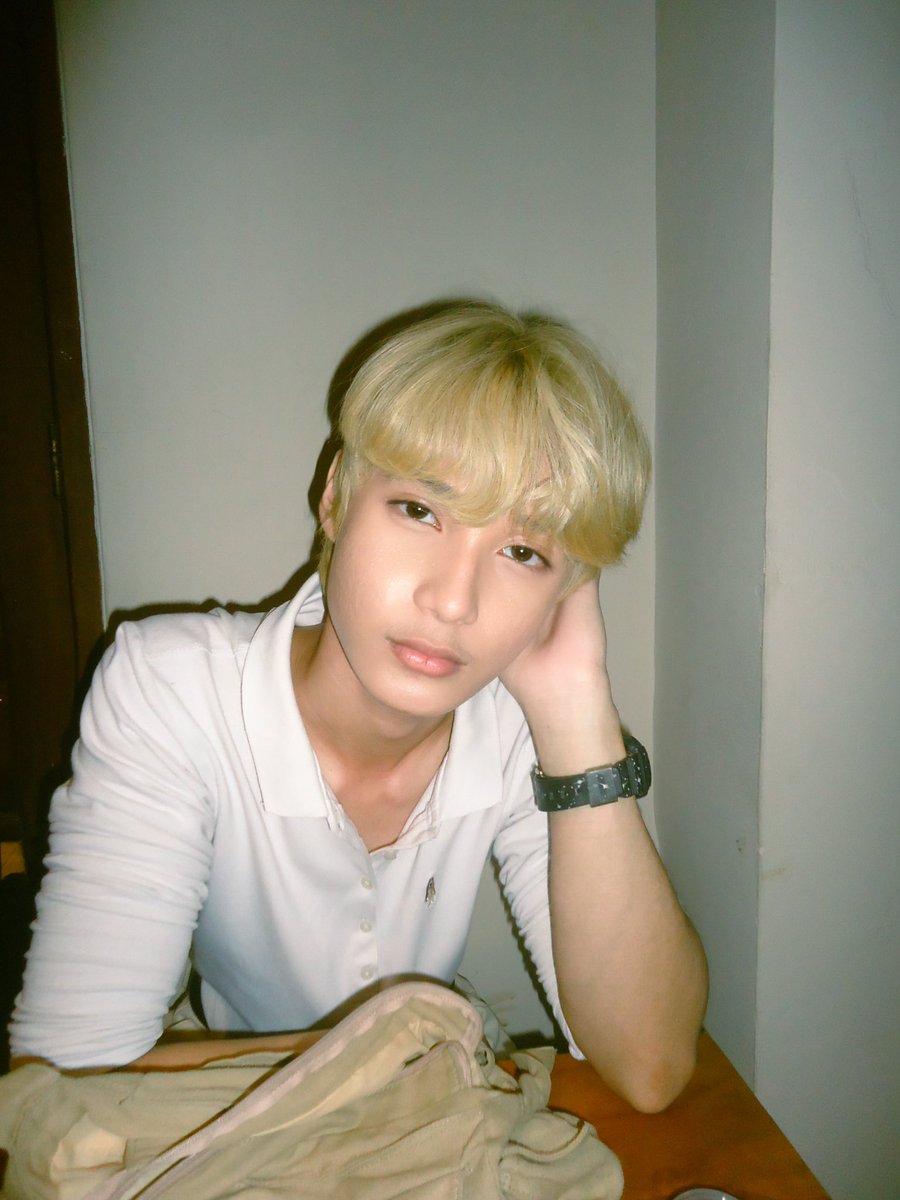 eyoyoyon tweet media